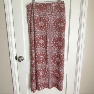 NWOT Kiss & Cry Mauve Bandana Print Skirt